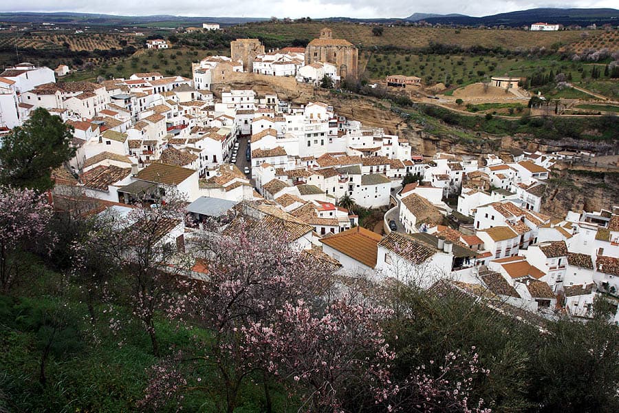 Vista de Setenil de las Bodegas